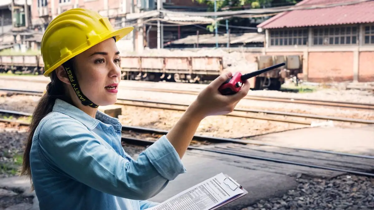 Instructora Seguridad Operativa y Ocupacional en campo.